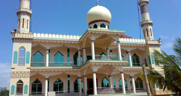 Places to Visit  Dargah Sharif of Yemmemadu, Coorg