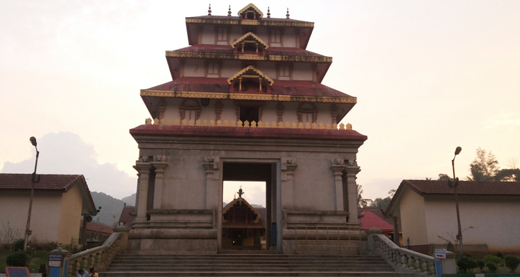 Places to Visit Padi Iggutappa Temple, Coorg